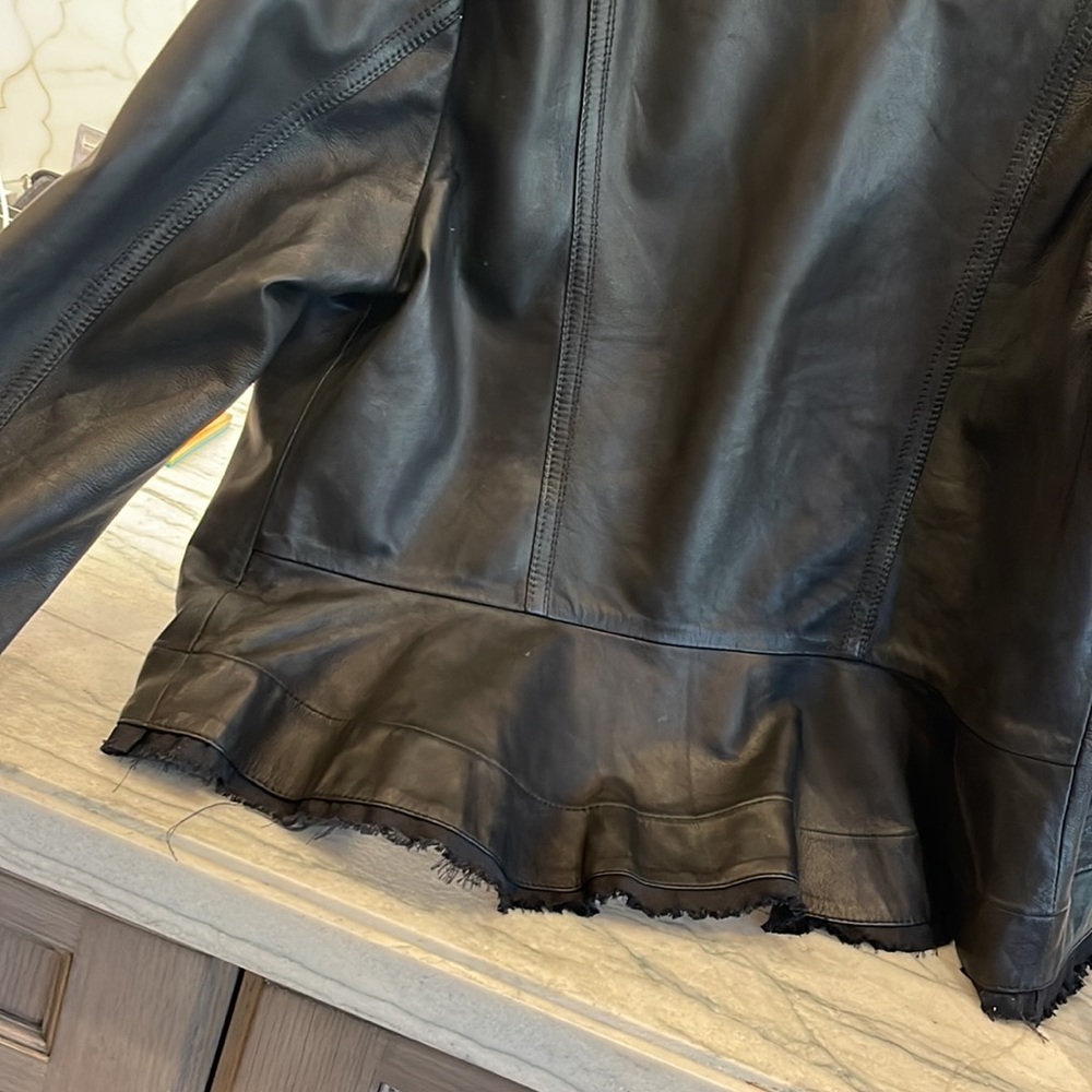 Jacket - Picture 4 of 4